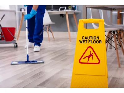 Moderní nástroje pro manuální úklid podlah