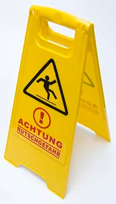 Výstražná cedule Pozor mokrá podlaha - kluzká podlaha (2)