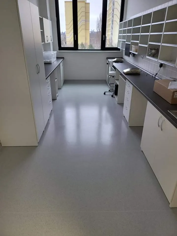 vosk_drSchutz_medica_podlaha_vybaveniprouklid
